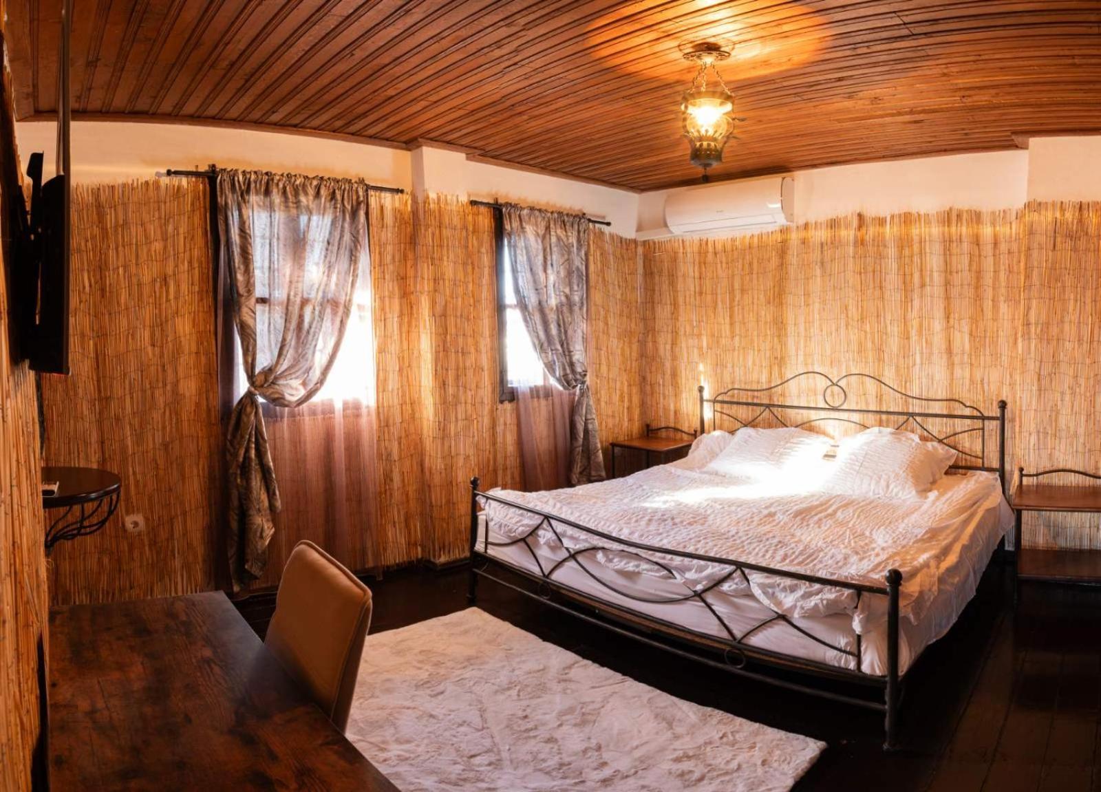 Complex Arbanashki Style-Panoramic View With Summer And Winter Terrace, Jacuzzi, Sauna, Children'S And Adult Area With Cinema Summer Arbanasi Exteriör bild