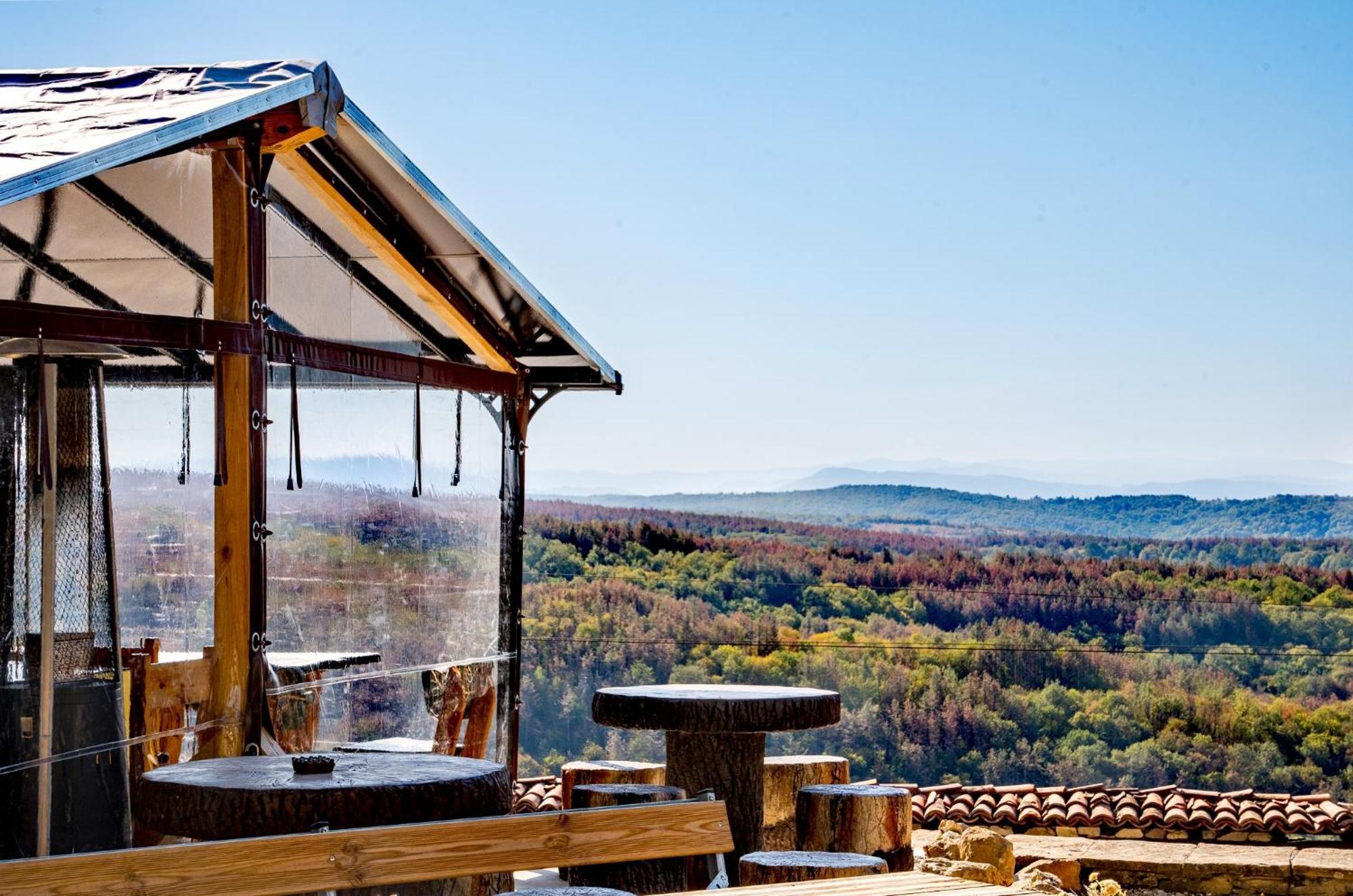 Complex Arbanashki Style-Panoramic View With Summer And Winter Terrace, Jacuzzi, Sauna, Children'S And Adult Area With Cinema Summer Arbanasi Exteriör bild